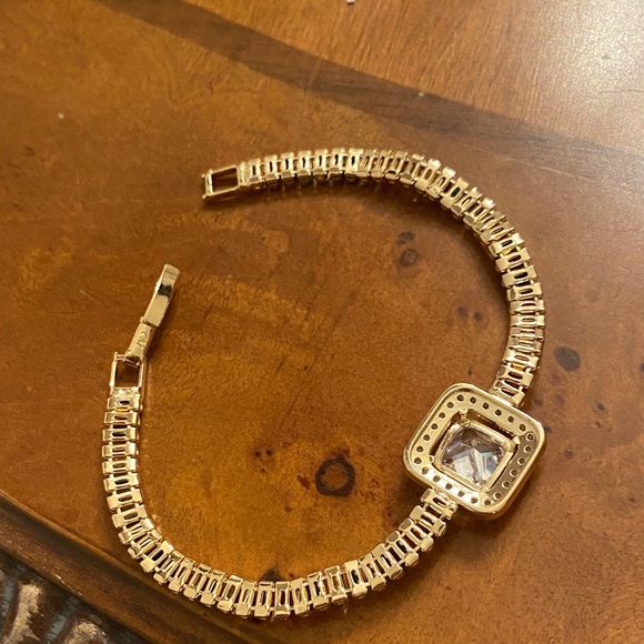 Elegant Multicolor Gemstone Bracelet - Picture 3 of 3